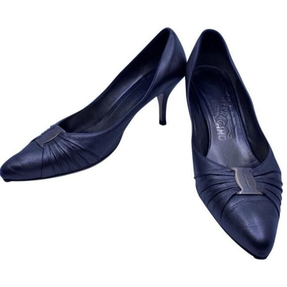 Salvatore Ferragamo Shoes - Salvatore Ferragamo Gun Metal Firsea Flat Bow Pumps Size Us